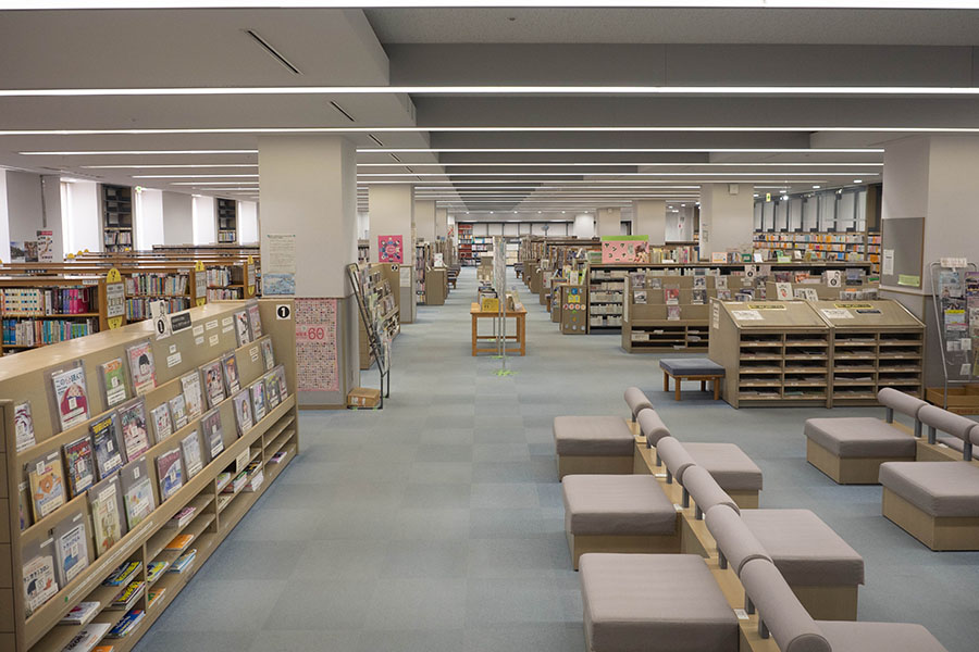 はつかいち市民図書館画像